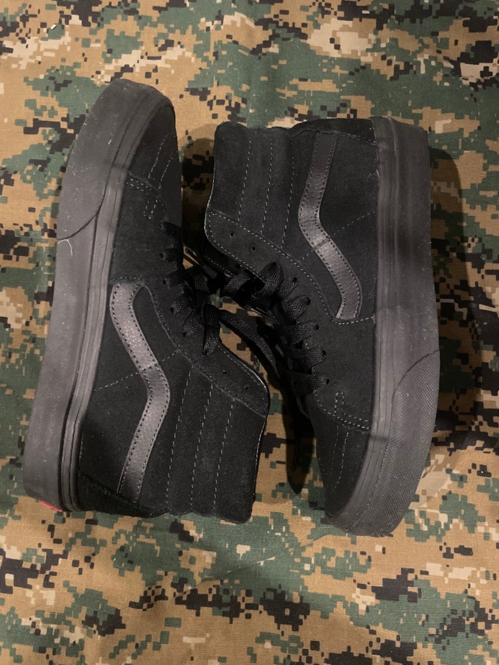 Black sk8 hi Vans Sz W6.5/M5 (23cm)